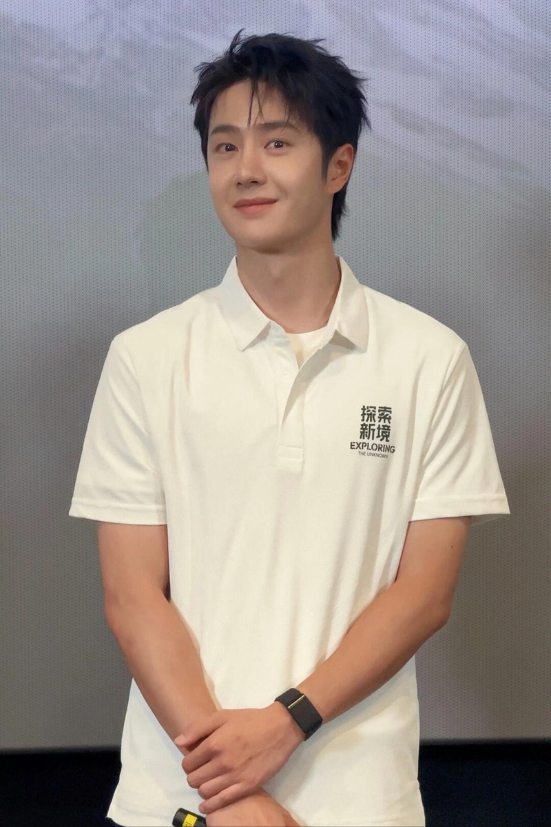 王一博